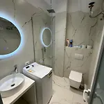 Adore Blloku * Tirana