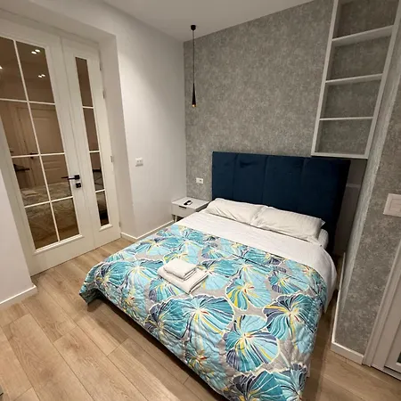 Adore Blloku Apartman *