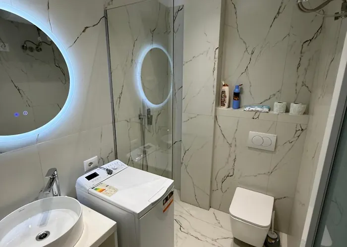 Adore Blloku * טיראנה