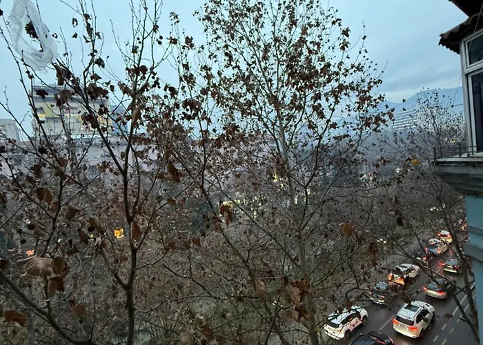 Adore Blloku * טיראנה